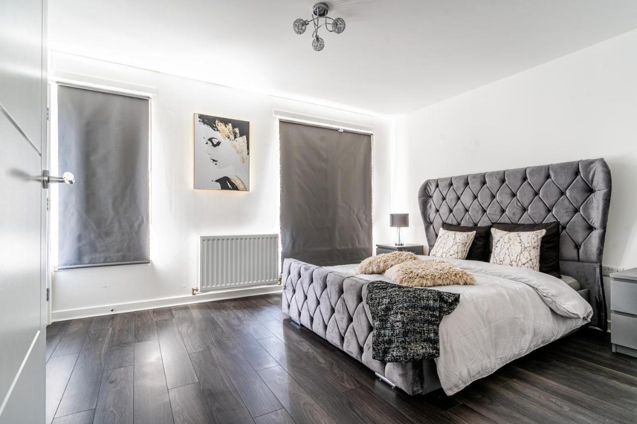 Spacious 3 Bedroom House In Glasgow City With Private Parking & Garden ภายนอก รูปภาพ